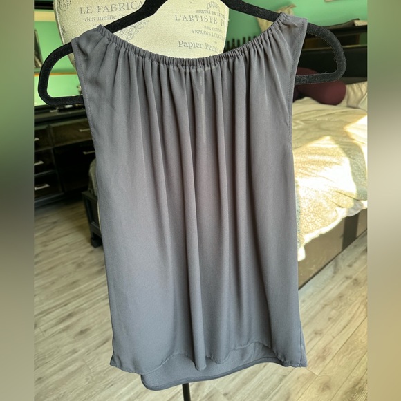 Loft Flowy Tank - Picture 3 of 9